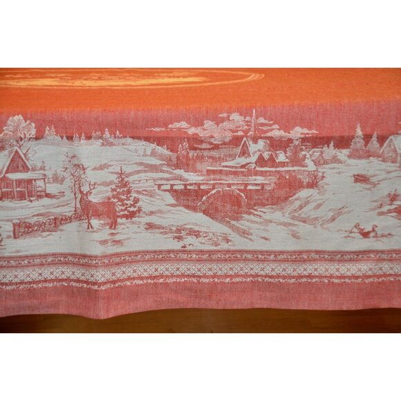 NWOT Williams Sonoma Red Table Cloth Size 70" X 108" The Night Before Christmas - Picture 7 of 10